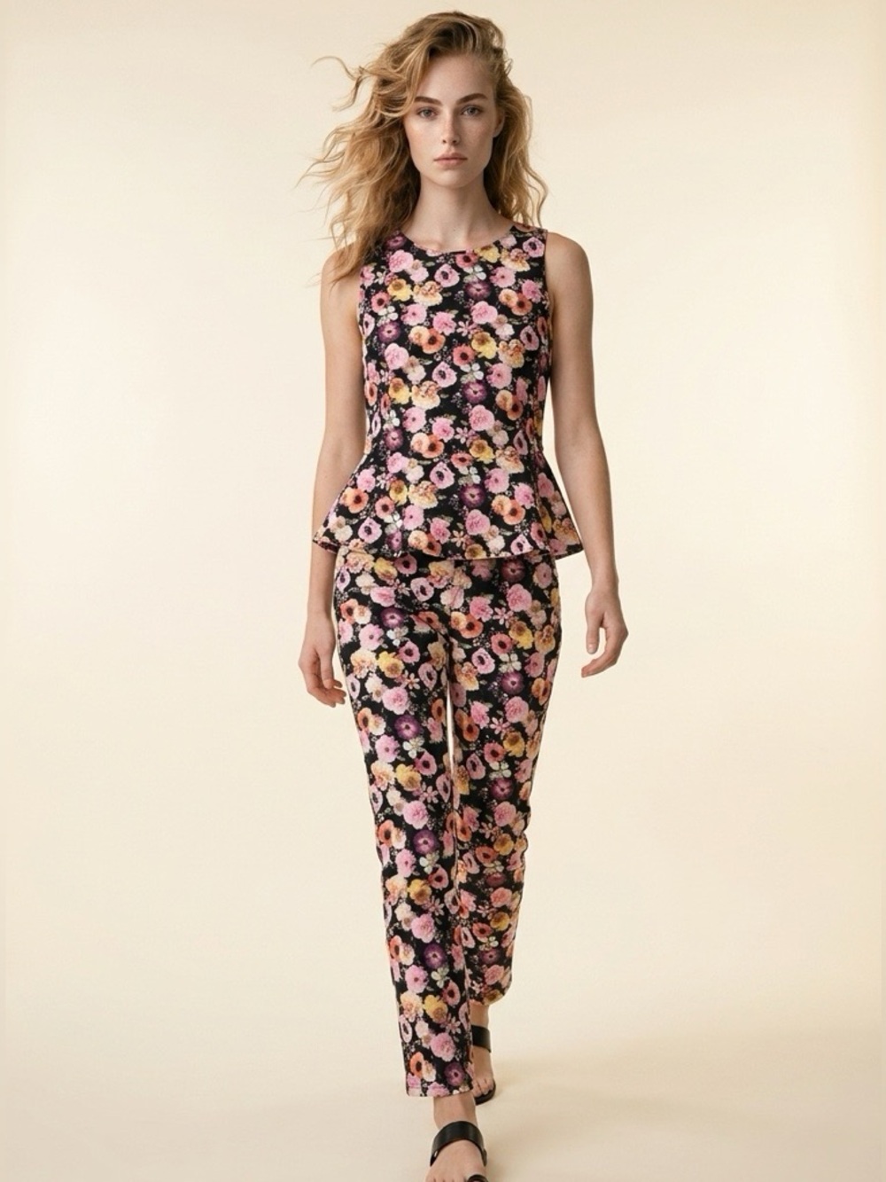H&M Floral Matching Set Top & Cropped Pants Black Pink Size 4/6